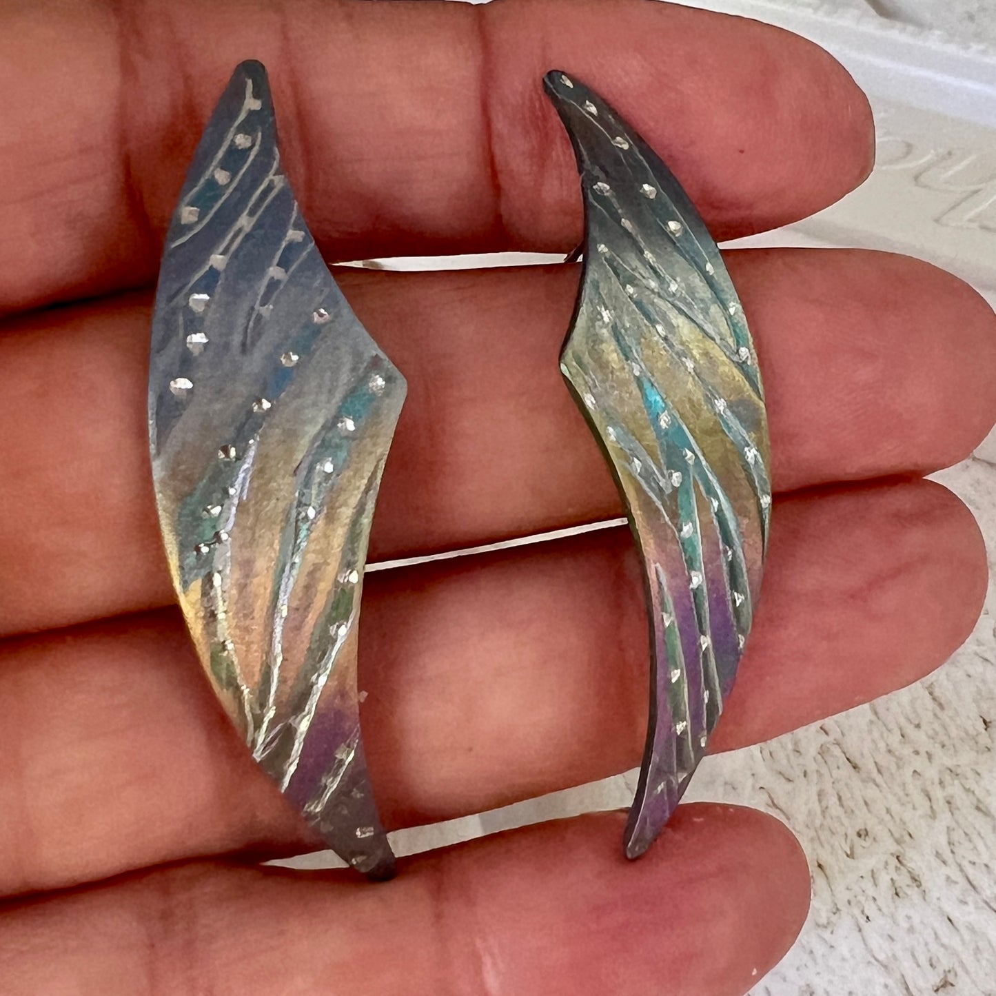 Aurora Arc – Silver Current