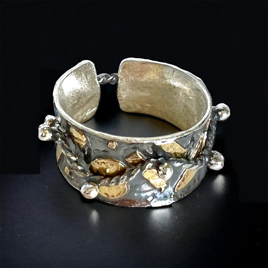 Sterling silver and 24k gold modern ring size 7 1/2
