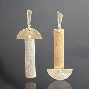 Two tone gold/silver slender dangle earrings, asymmetrical in color and shape!