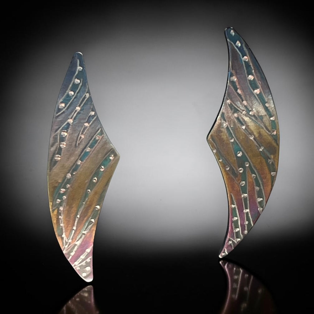 Aurora Arc – Silver Current