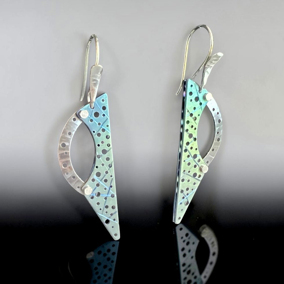Luminous Arc – Layered Titanium & Stainless Steel Earring