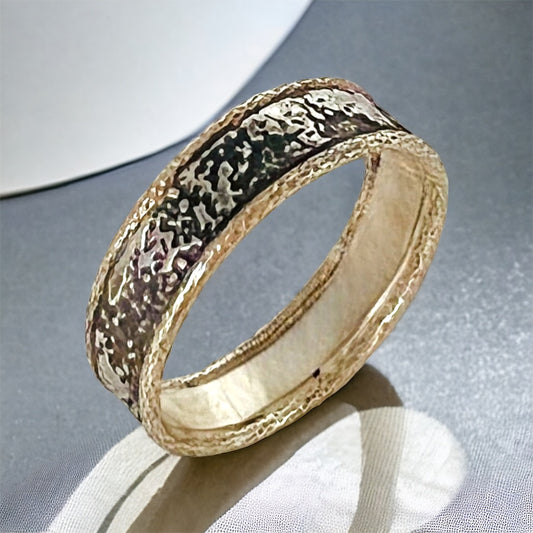 Simple and lovely band/wedding band sterling silver size 8