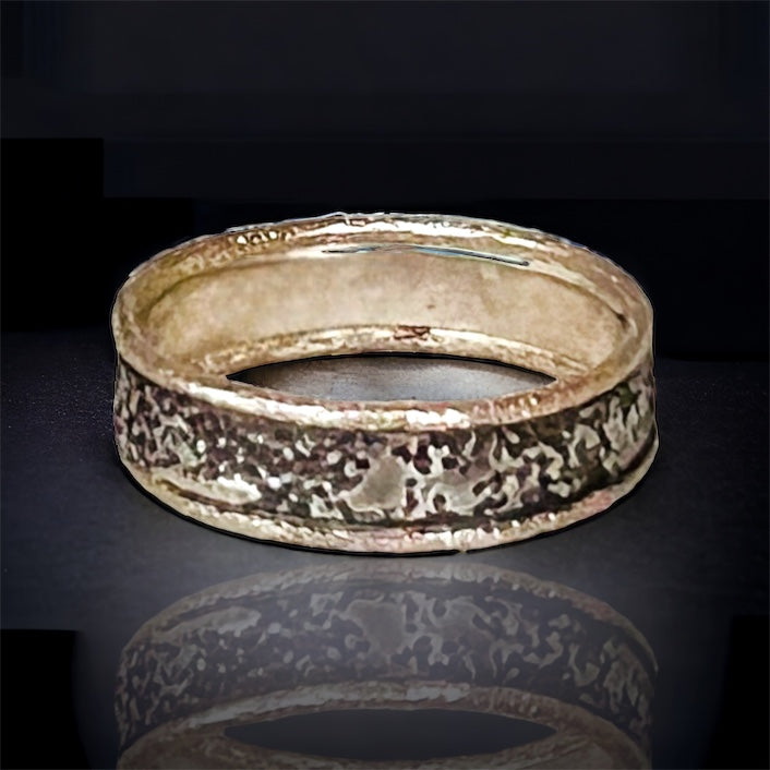 Simple and lovely band/wedding band sterling silver size 8