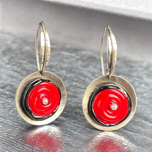 Minimalist Red & Black Lampwork Glass Earrings – DianaHDesigns