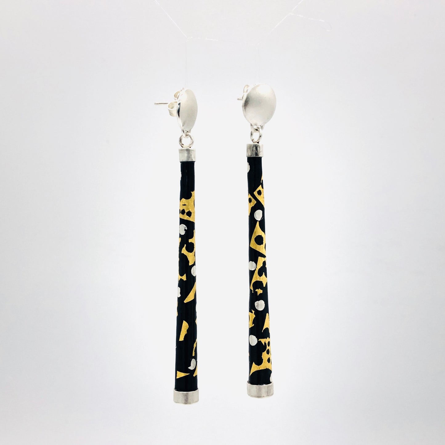 Long statement earrings in 24K gold/enamel
